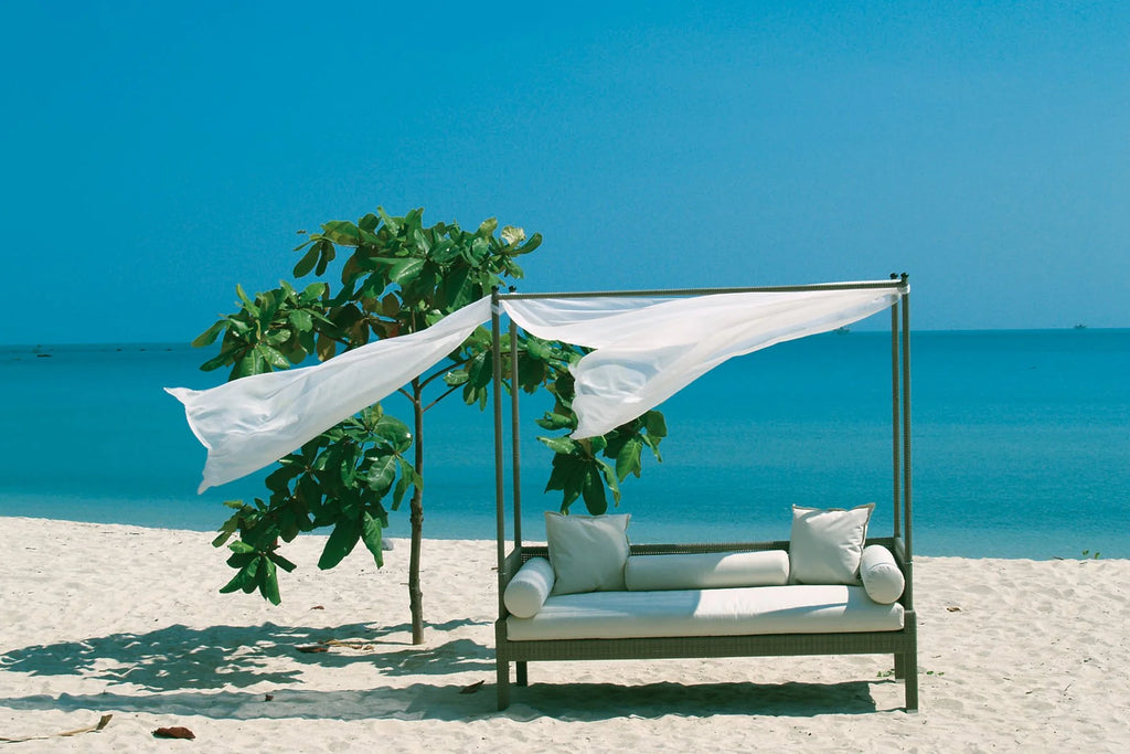 Virasat Outdoor Poolside Sunbed With Cushion Daybed (Black)-VIRASAT FURNITURE & FURNISHING