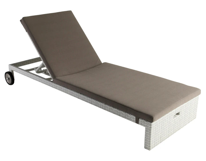 Virasat Spire Outdoor Swimming Poolside Lounger (White)