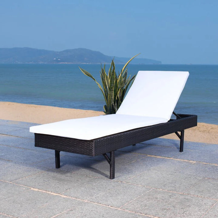 Virasat Cupid Outdoor Swimming Poolside Lounger (Black)